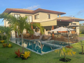 Casa Garden - Praia do Forte - 5 suítes com serviço de diarista incluso